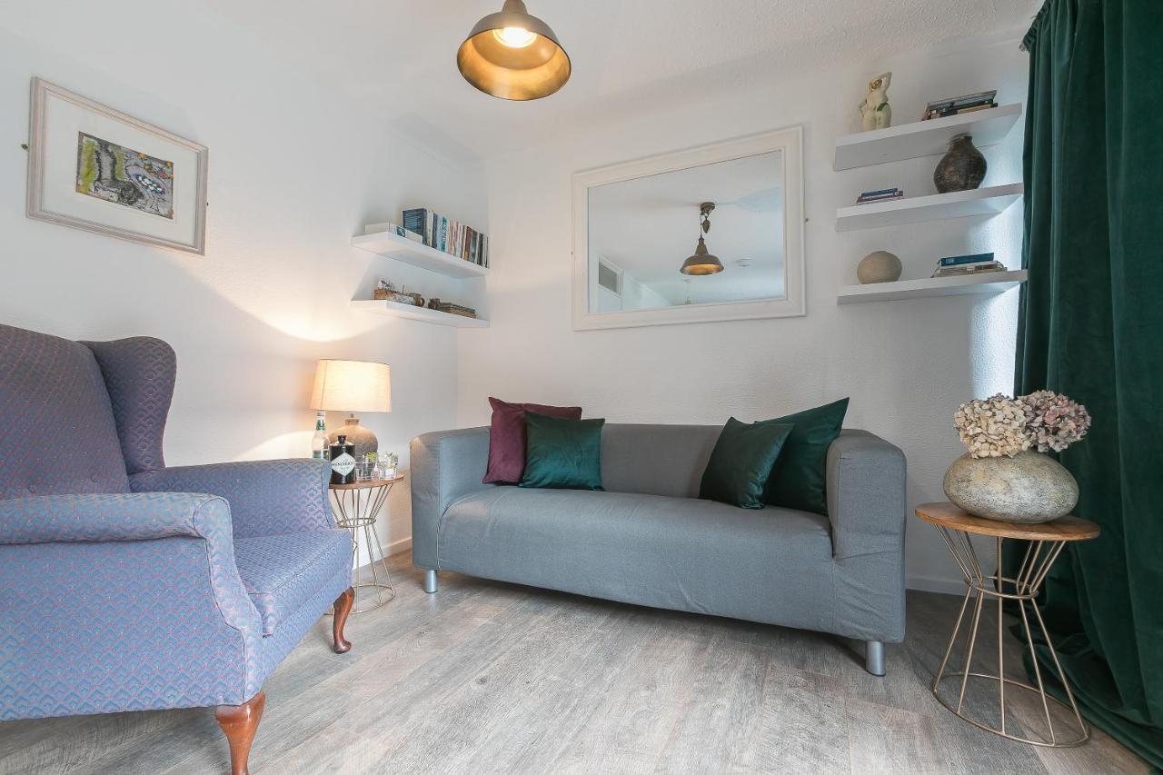 Cosy Woodland HomeUny Lelant エクステリア 写真