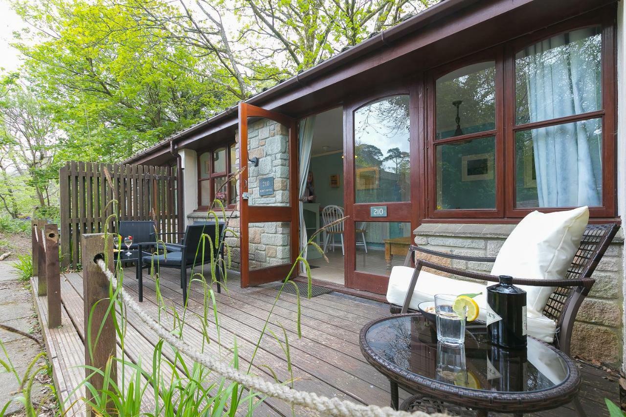 Cosy Woodland HomeUny Lelant エクステリア 写真